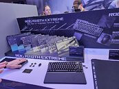 Bàn phím chơi game nhỏ gọn ROG Azoth Extreme đã được ASUS trình làng tại Computex.