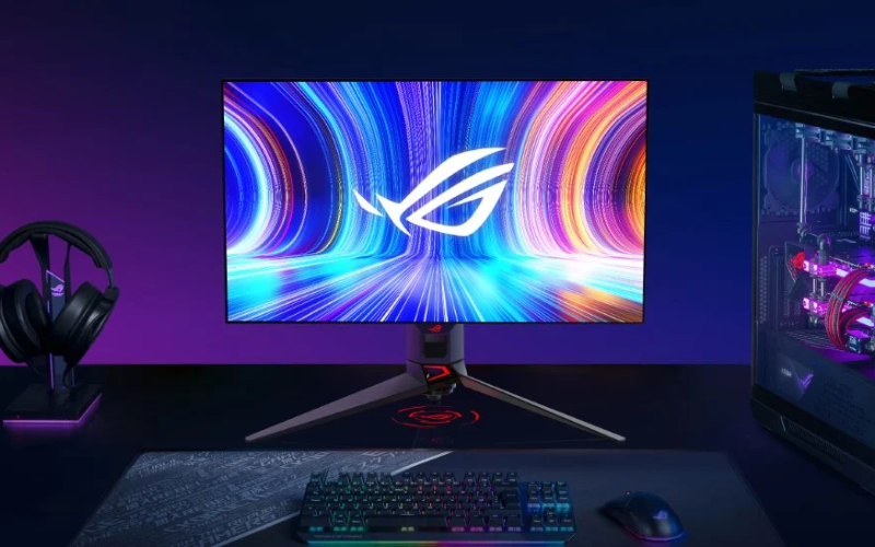 ASUS ROG Swift OLED PG27AQDM đã được giới thiệu vào tháng 12 năm 2023 và đã công bố ra mắt ngay tại CES 2023 diễn ra vào tháng 1 này. Dự kiến sẽ được 