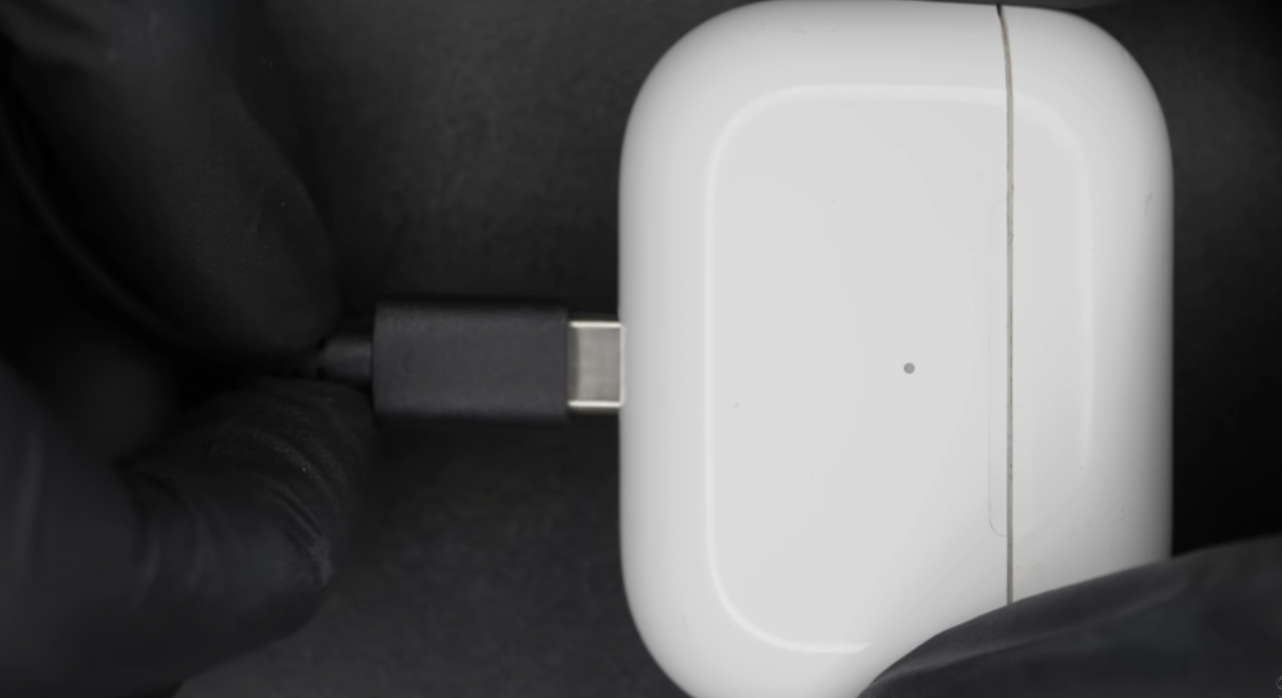 AirPods Pro 2 - Chiếc tai nghe với vỏ USB type-C đầu tiên của Apple sẽ được trình làng vào giữa năm 2023